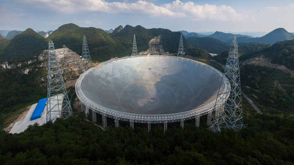 Kính viễn vọng Trung Quốc liên tục bắt được tín hiệu ngoài hành tinh.
