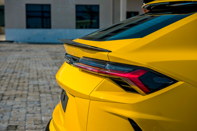 Siêu SUV Lamborghini Urus thứ 3 chính hãng có mặt Việt Nam - 7