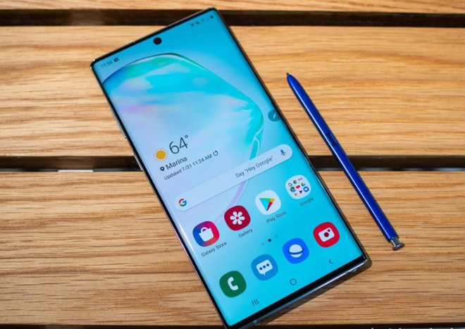 Galaxy Note 10 cùng bút S Pen.