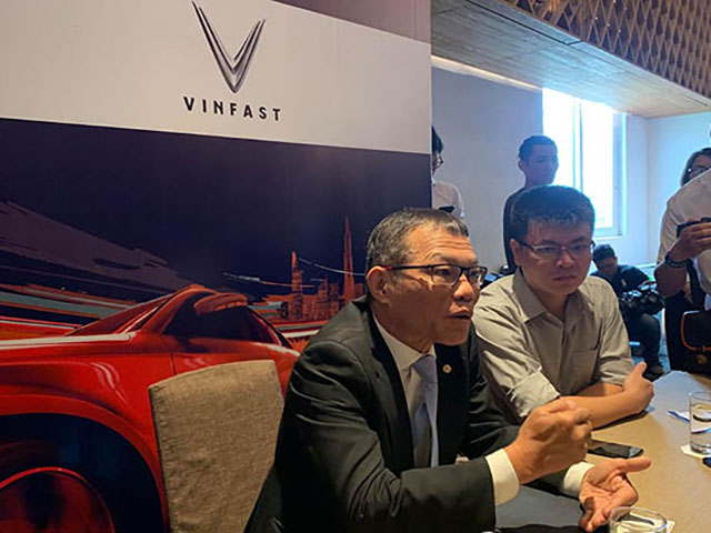 Phó TGĐ Vingroup chia sẻ về lần đầu tham dự Vietnam Motor Show của VinFast - 6