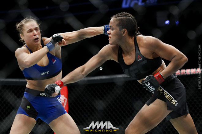 Cô từng đả bại cả Rousey...