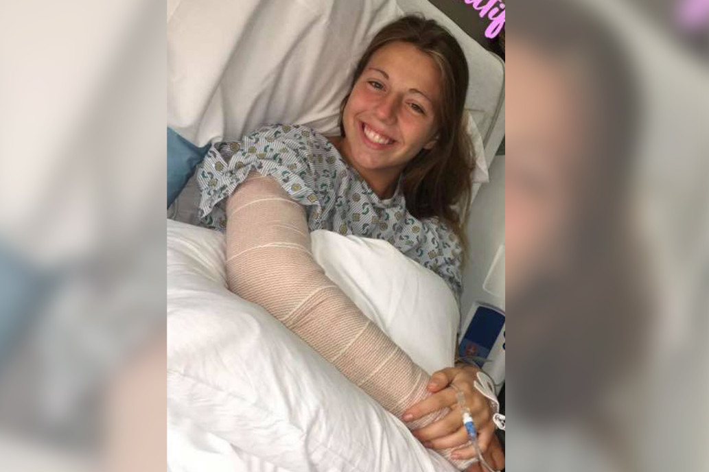 Hannah Jones bị mẹ mình bắn trúng tay vì tưởng cô là trộm (Ảnh: Facebook)