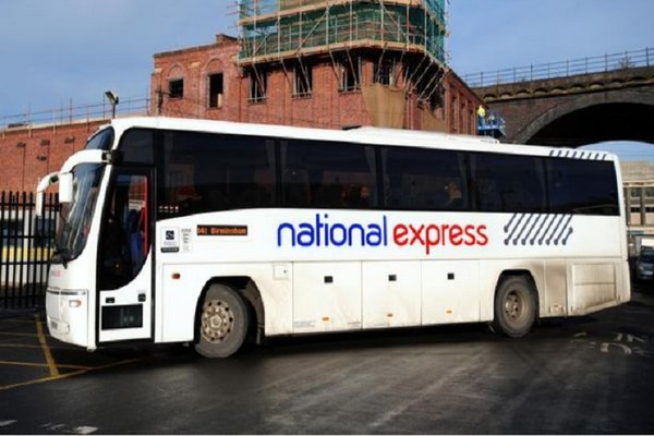 Chiếc xe 387 của hãng National Express. Ảnh: Dailystar
