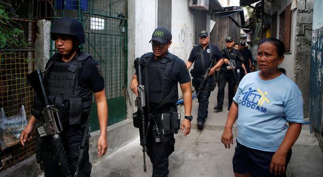 Cảnh sát Philippines vừa triệt phá một đường dây lừa đảo lên tới hàng&nbsp;chục triệu đô la Mỹ từ Trung Quốc (Ảnh: Reuters)