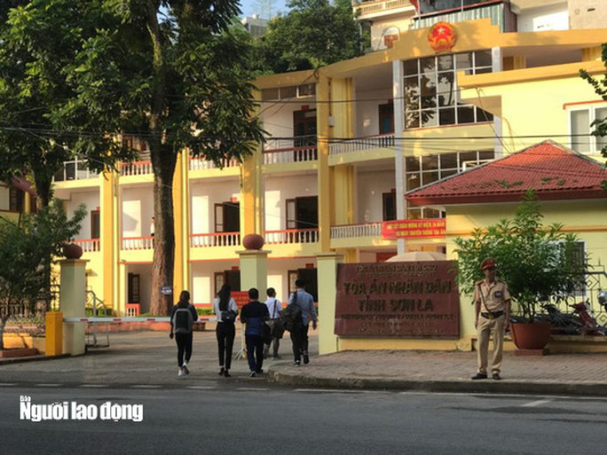 Công tác đảm bảo an ninh trật tự cho phiên tòa được thắt chặt - Ảnh: Nguyễn Hưởng