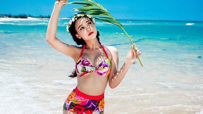 Sam tên thật là Nguyễn Hà My, gia nhập làng giải trí với tư cách hot girl, người mẫu. Thời điểm còn là hot girl, người đẹp sinh năm 1990 thực hiện nhiều bộ ảnh bikini gợi cảm.