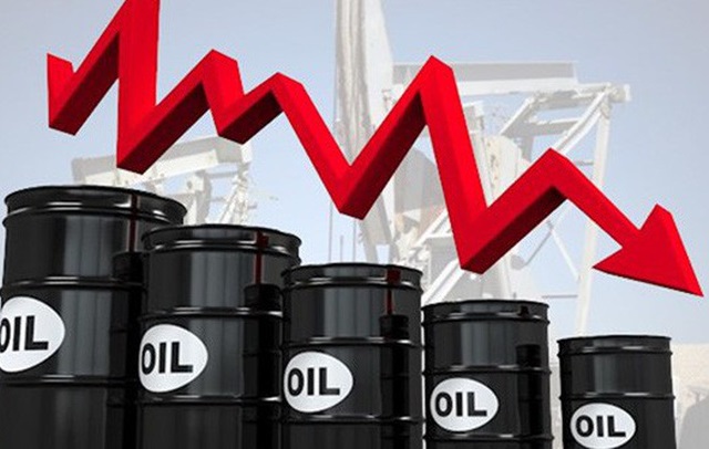 Giá dầu thế giới giảm mạnh sau phiên tăng khủng