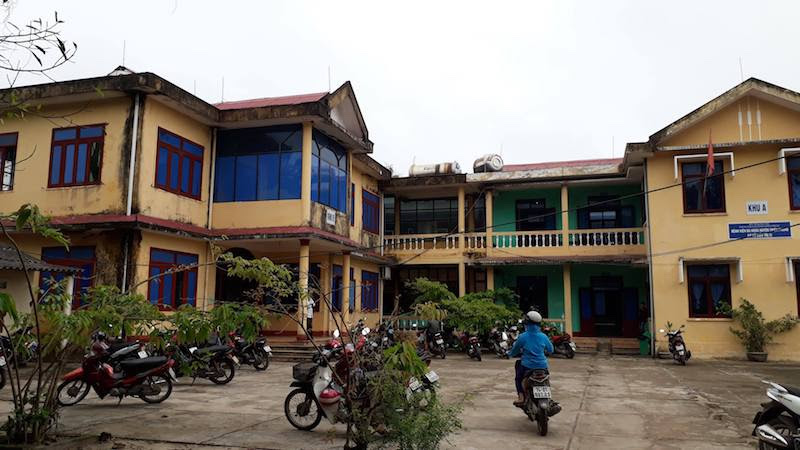 Phòng khám đa khoa khu vực Bồ Bản, huyện Triệu Phong, nơi nữ sinh P được đưa đến để cấp cứu ban đầu, sau khi xảy ra vụ án hiếp dâm tập thể. Ảnh: Đất Lúa