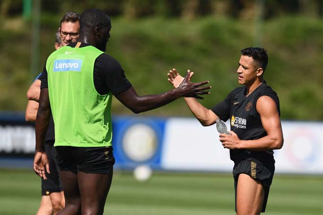 Nếu Sanchez không can ngăn, Lukaku có lẽ đã đánh nhau với Brozovic