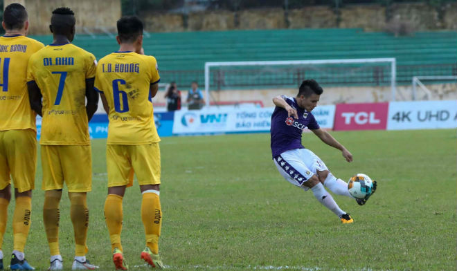 Trực tiếp bóng đá SLNA - Hà Nội: Bảo toàn thành quả, vô địch xứng đáng (Hết giờ) - 14