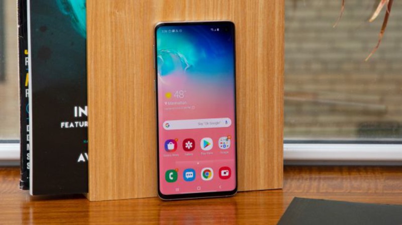 So sánh Galaxy S10 và Xperia 1: Sự trở lại ngoạn mục của những &#34;huyền thoại&#34; - 1