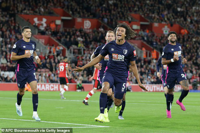 Ake khởi đầu cho trận đại thắng của Bournemouth ngay trên sân Southampton