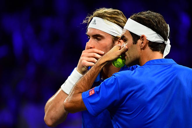 Tsitsipas và Federer hứng chịu cú ngược dòng