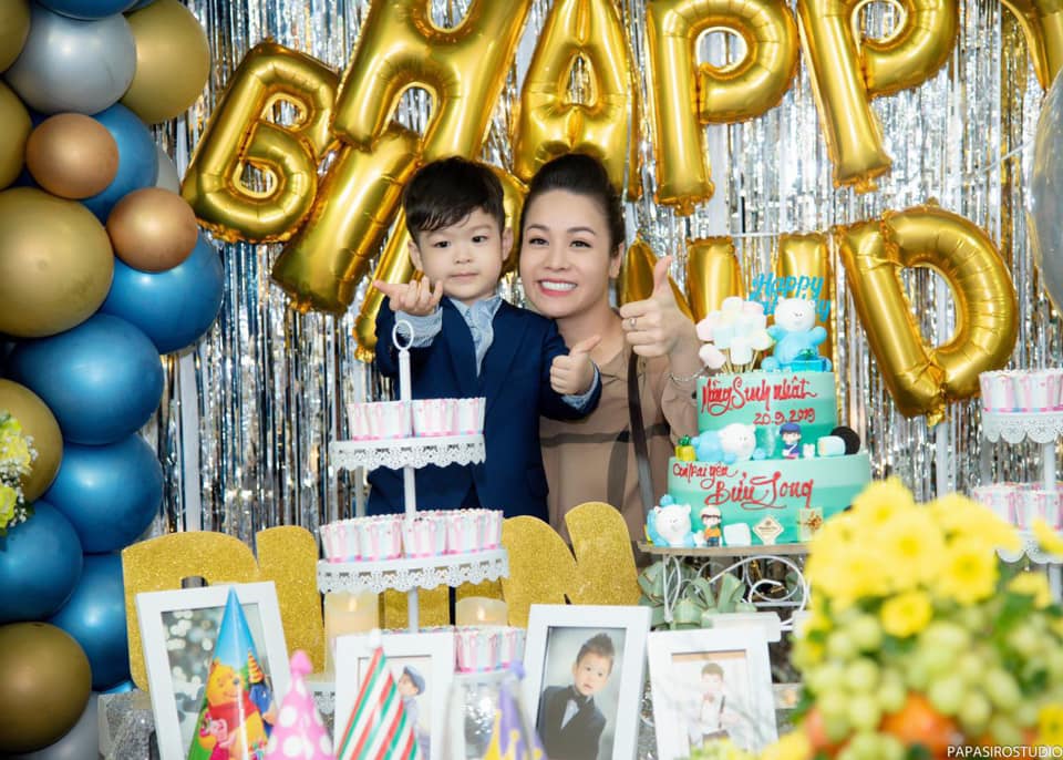 Nhật Kim Anh chia sẻ loạt ảnh trong tiệc sinh nhật của con trai