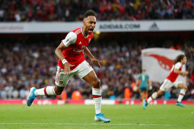 Aubameyang ghi bàn quyết định giúp Arsenal thắng Aston Villa 3-2 và đã leo lên thế chỗ MU ở vị trí thứ tư giải Ngoại hạng Anh