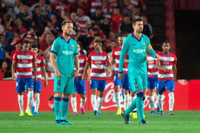Barca thua sốc Granada, thiết lập những kỷ lục buồn