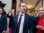 Công nghệ thông tin - Giữa tâm &quot;bão&quot;, CEO Facebook gặp Tổng thống Trump bàn về tương lai Internet