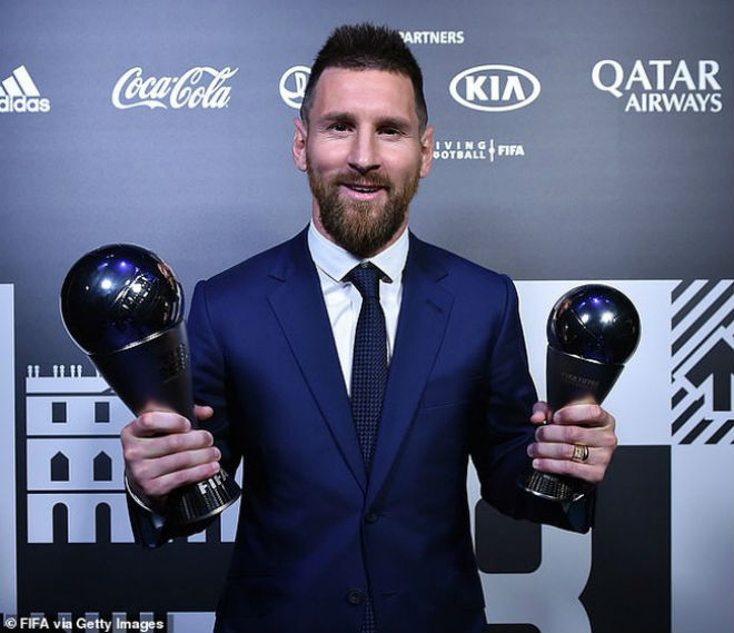 Messi nhận giải "The Best" và được chọn vào "Đội hình tiêu biểu của FIFA" năm 2019