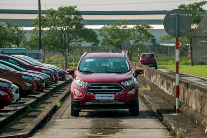 Cập nhật bảng giá xe Ford EcoSport mới nhất tháng 09/2019 - 2