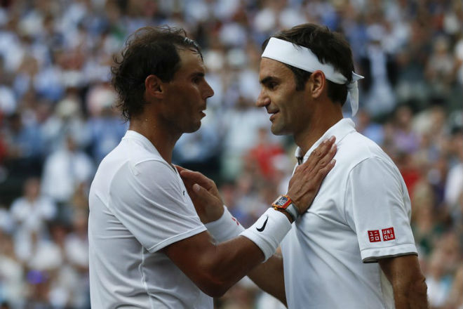 Nadal và Federer 2 lần chạm trán tại bán kết các giải Grand Slam mùa này (Roland Garros và Wimbledon)&nbsp;khi phần thắng chia đều cho đôi bên