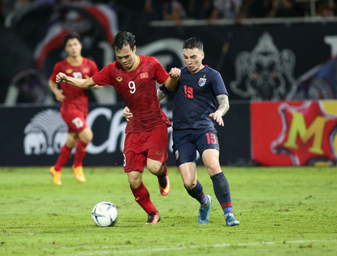 Hậu vệ phải Tristan Do dính chấn thương khi khoác áo CLB Bangkok United khiến ĐT Thái Lan khốn khó