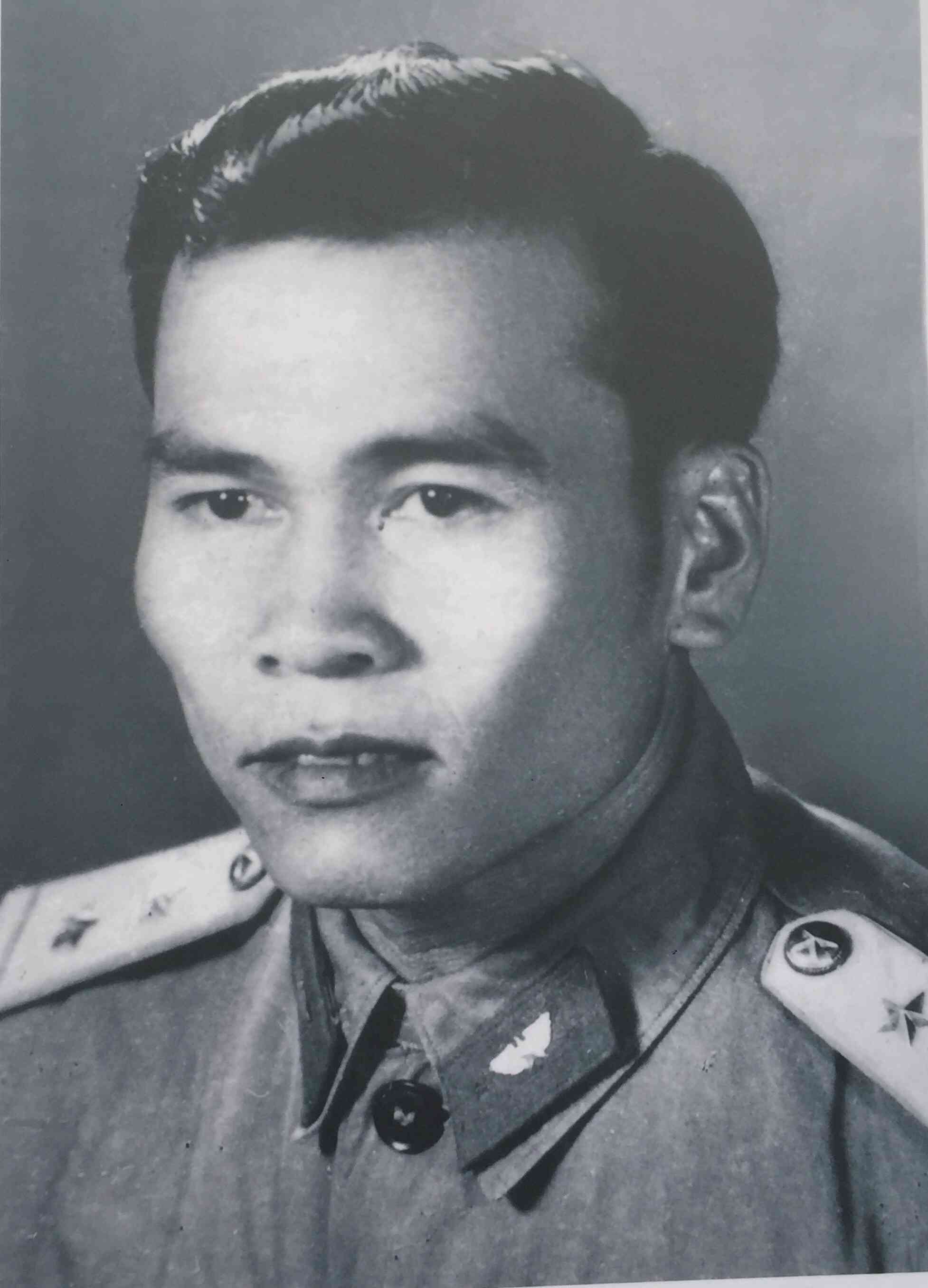 Chân dung phi công Nguyễn Văn Bảy năm 1964