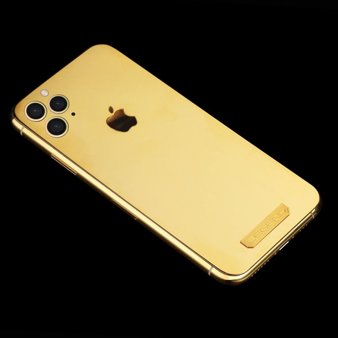 iPhone 11 Pro với mặt lưng dát vàng 18K.