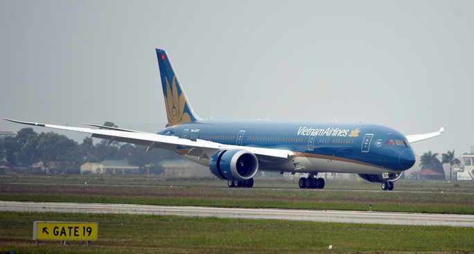 Chiếc Boeing 787 mang số hiệu VN-A870 của Vietnam Airlines đã suýt hạ cánh mà bánh sau không bung ra.