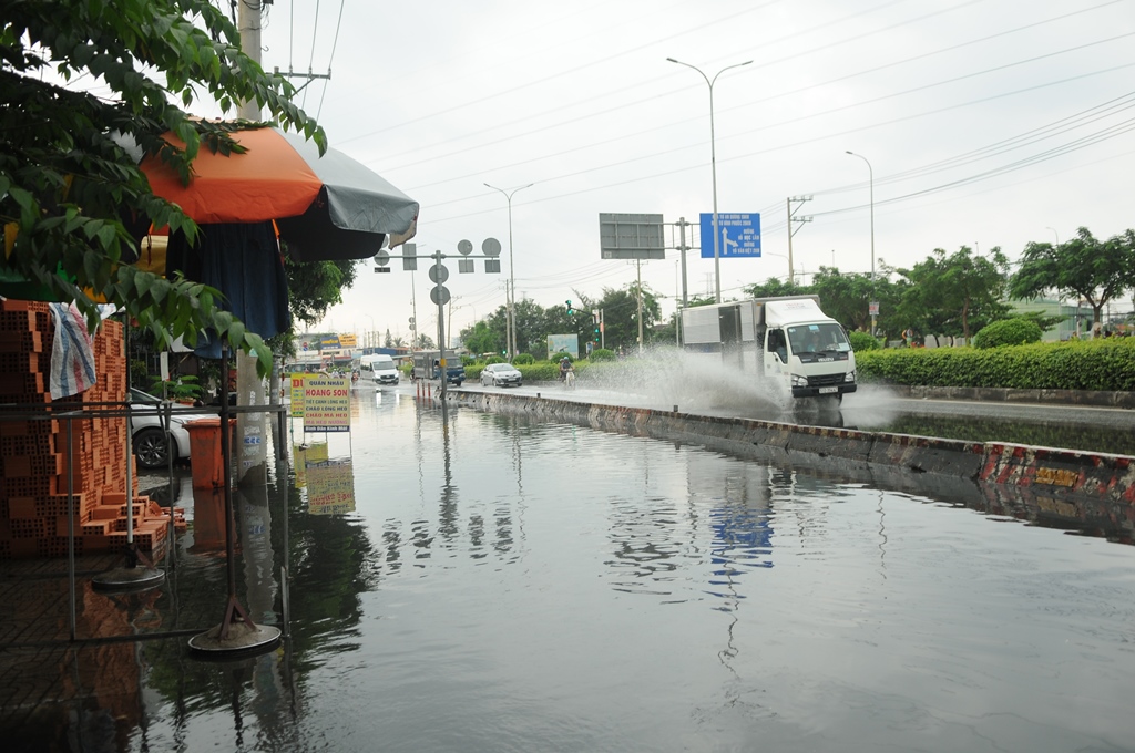 , mực nước cao nhất ngày tại các trạm vùng hạ lưu hệ thống sông Sài Gòn – Đồng Nai đang lên nhanh trong những ngày qua .