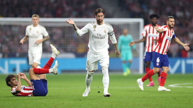 Ramos được cho rằng "thoát" thẻ vàng với pha truy cản Joao Felix