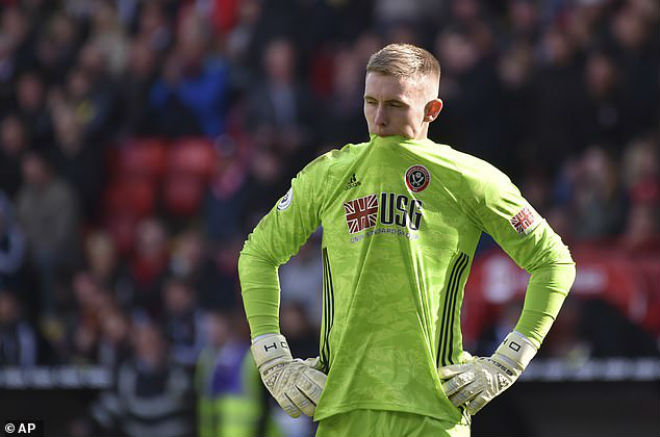 Thủ thành Dean Henderson mắc lỗi nghiêm trọng khiến Shefffield United thua trên sân nhà trước Liverpool&nbsp;