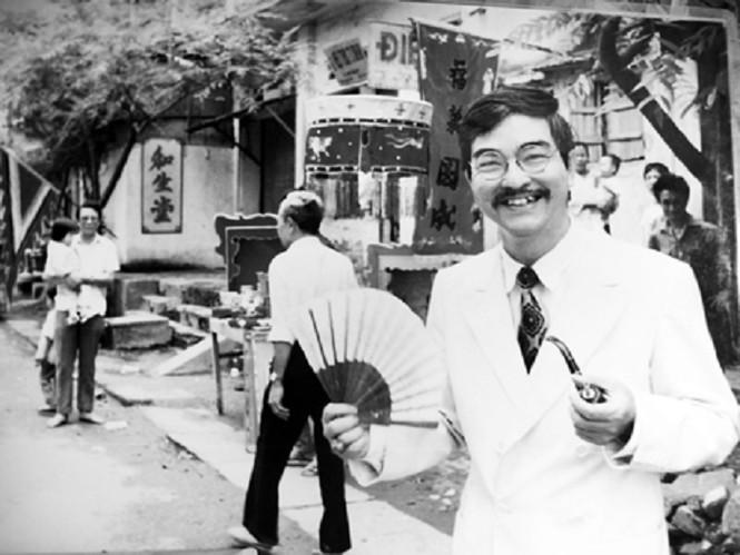 Chàng trai Hà Nội có một vẻ hào hoa, nhẹ nhàng với nụ cười răng khểnh