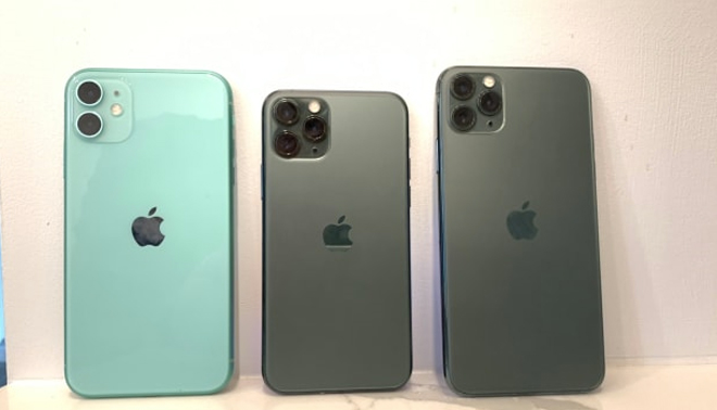iPhone 11, iPhone 11 Pro và iPhone 11 Pro Max (từ trái sang).