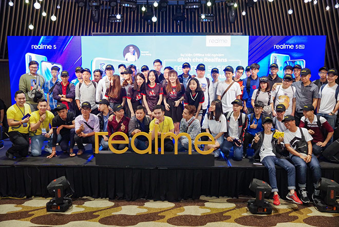 Không khí sôi động trong sự kiện offline Realfans trước ngày ra mắt Realme 5 Series tại Việt Nam - 7