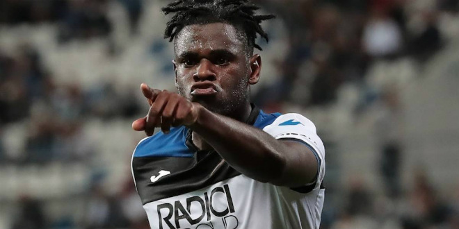 Duvan Zapata gây chú ý lớn trong màu áo Atalanta từ mùa trước đến mùa này