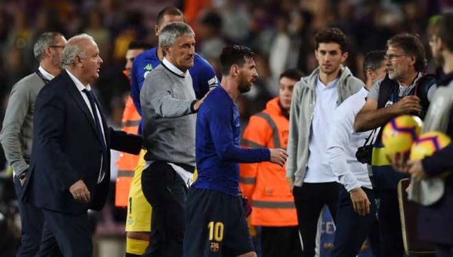 Messi và các cầu thủ Barca không hài lòng với HLV Setien