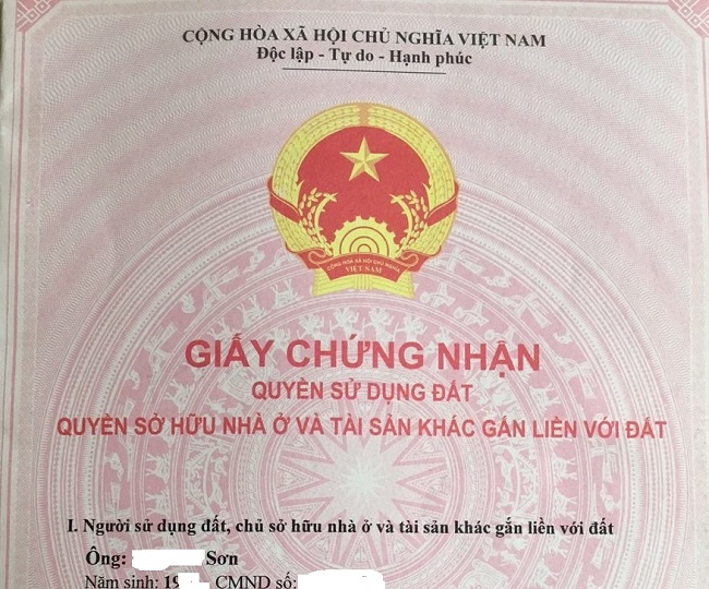 Có được mảnh đất nhỏ tại Hà Nội sau vài năm cày cuốc, anh Sơn như bắt được vàng.