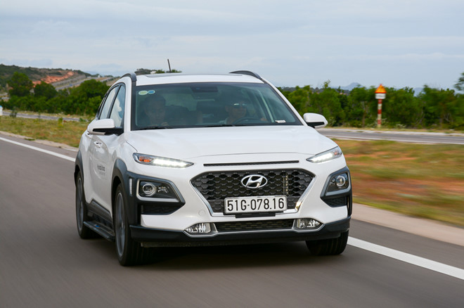 Bảng giá xe Hyundai Kona lăn bánh tháng 7/2020 giảm 50% LPTB - 3