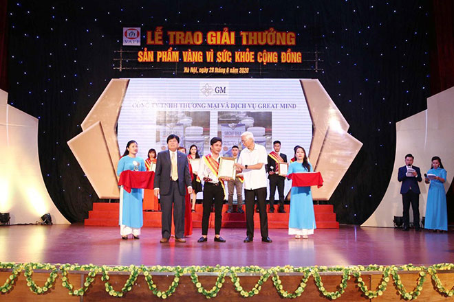 Sản phầm hỗ trợ phát triển chiều cao GREAT TALL của công ty TNHH thương mại &amp; dịch vụ GREAT MIND nhận Huy chương Vàng tại Lễ trao giải “Sản phẩm Vàng vì sức khỏe cộng đồng”.