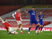 Bóng đá - Video highlight trận Arsenal - Leicester: Thẻ đỏ oan trái, phút cuối nghẹt thở