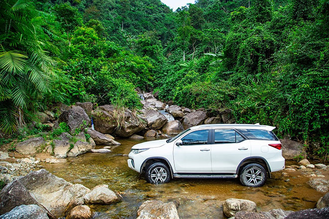 Mua Toyota Fortuner được hưởng ưu đãi kép trong tháng 7 - 4