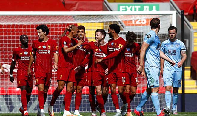 Robertson mang lại bàn thắng cho Liverpool sau cú đánh đầu đẹp mắt