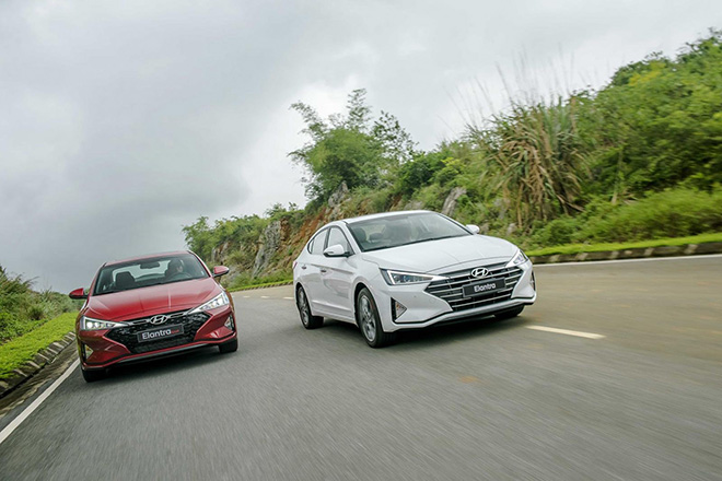 Giá xe Hyundai Elantra lăn bánh giảm 50% LPTB tháng 7/2020 - 9