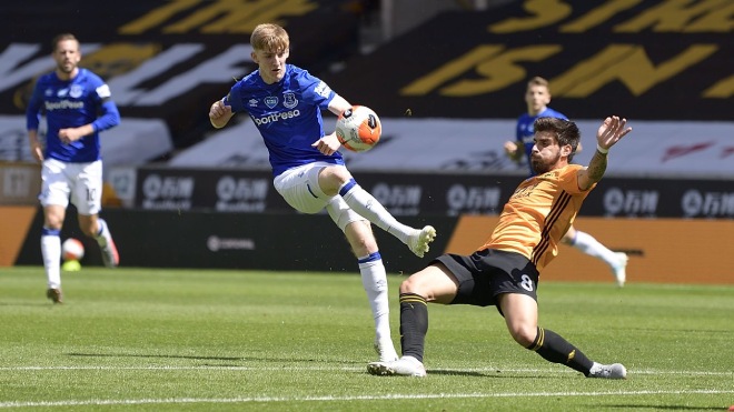 Wolves "hủy diệt" Everton và tiếp tục bám đuổi top 4