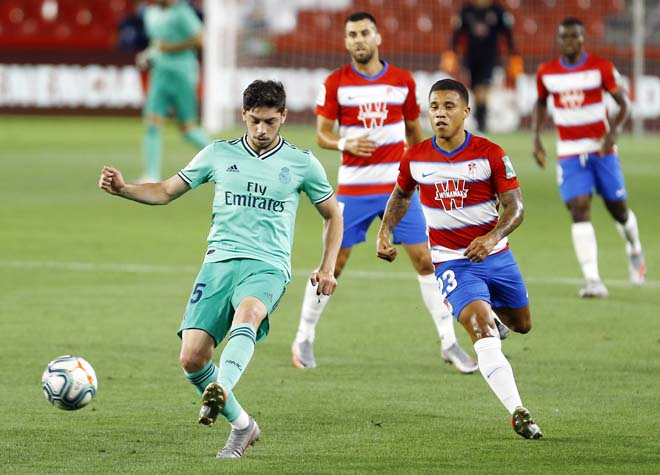 Trực tiếp bóng đá Granada - Real Madrid: Những phút cuối nghẹt thở (Hết giờ) - 1