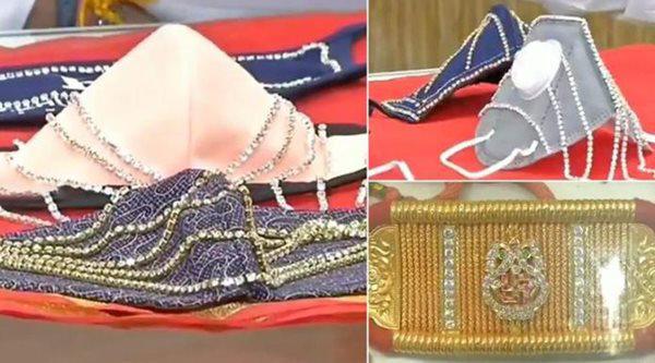 Một cửa hàng trang sức ở Surat (Gujarat, Ấn Độ) - nơi được mệnh danh là thủ phủ kim cương vừa cho ra mắt những chiếc khẩu trang kim cương với giá dao động 1.860 - 5.300 USD (tương đương 43 - 123 triệu đồng).