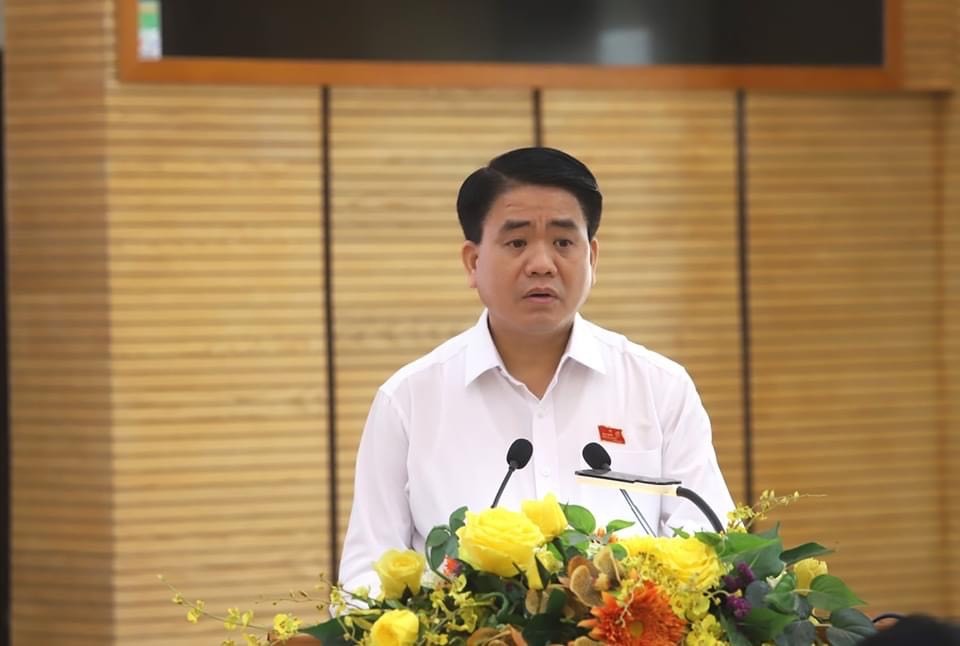 Chủ tịch UBND TP.Hà Nội Nguyễn Đức Chung tại buổi họp tiếp xúc cử tri Hoàn Kiếm.
