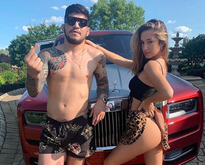 Dillon Danis và bạn gái người mẫu thường xuyên đăng tải những hình ảnh "nhiễu sóng" lên mạng xã hội