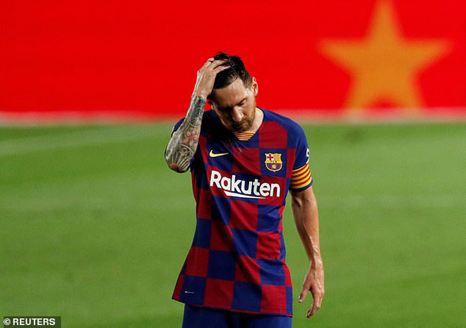 Messi vẫn chơi bùng nổ ở hàng công Barcelona nhưng vẫn không thể ngăn được Real Madrid vô địch La Liga mùa này
