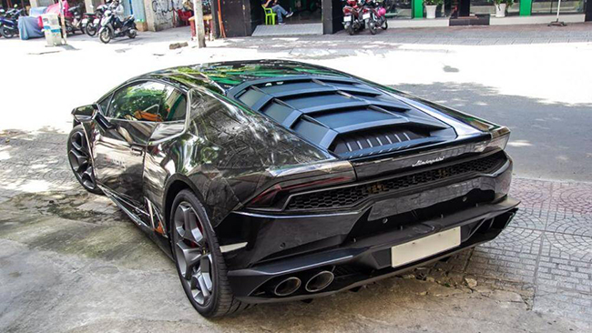 Tại Việt Nam, Lamborghini Huracan là một mẫu siêu xe được ưa chuộng và được đông đảo giới nhà giàu ưa thích
